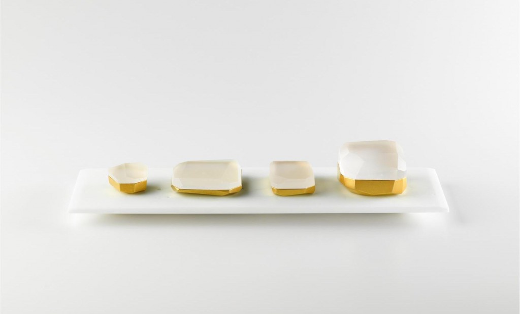 Collection de boites Facettes, verre opaque, porcelaine, 6cmx 35cm, création Andrea Walsh